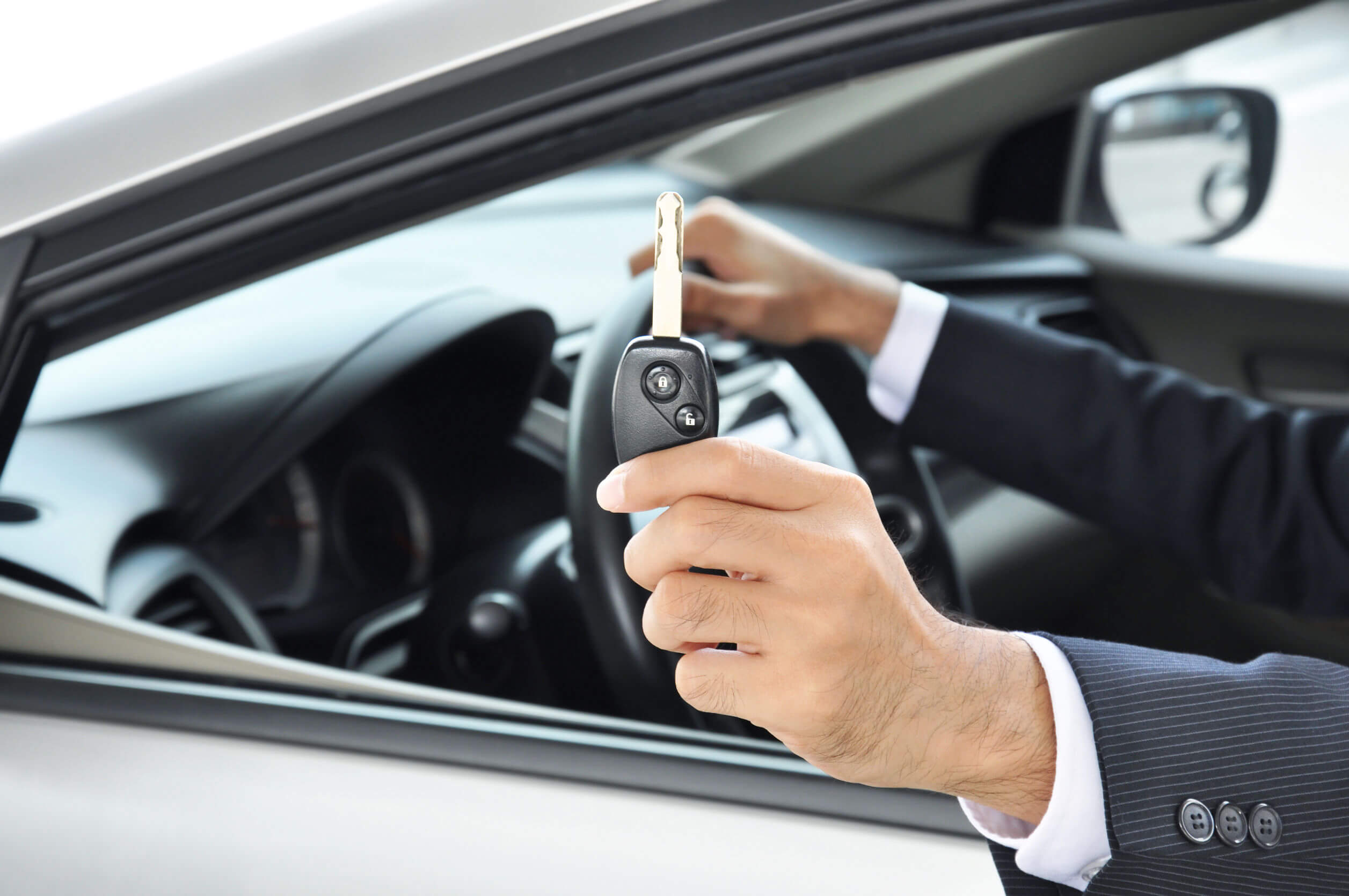 Avoid These Mistakes Before Leasing A Car in Dubai